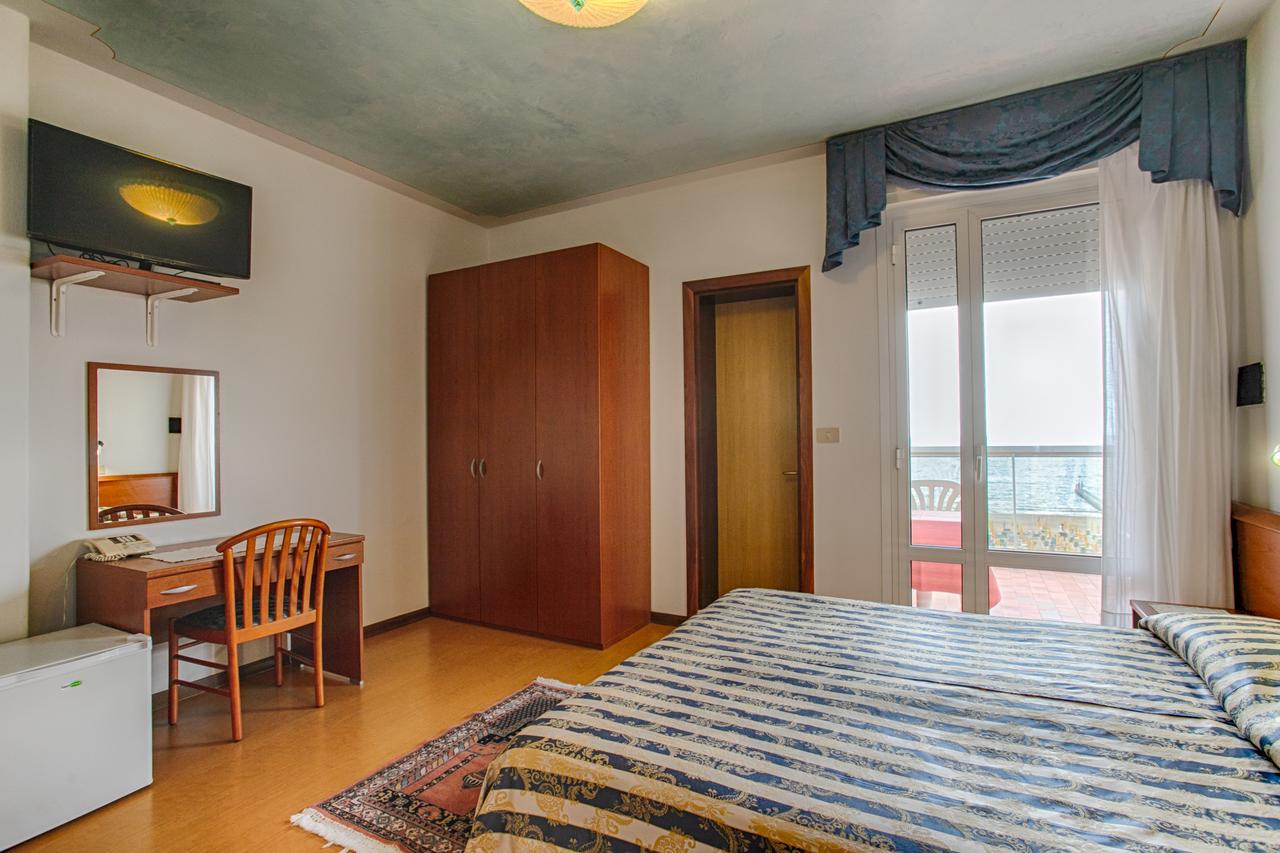 Hotel Panama Lido di Jesolo Kültér fotó