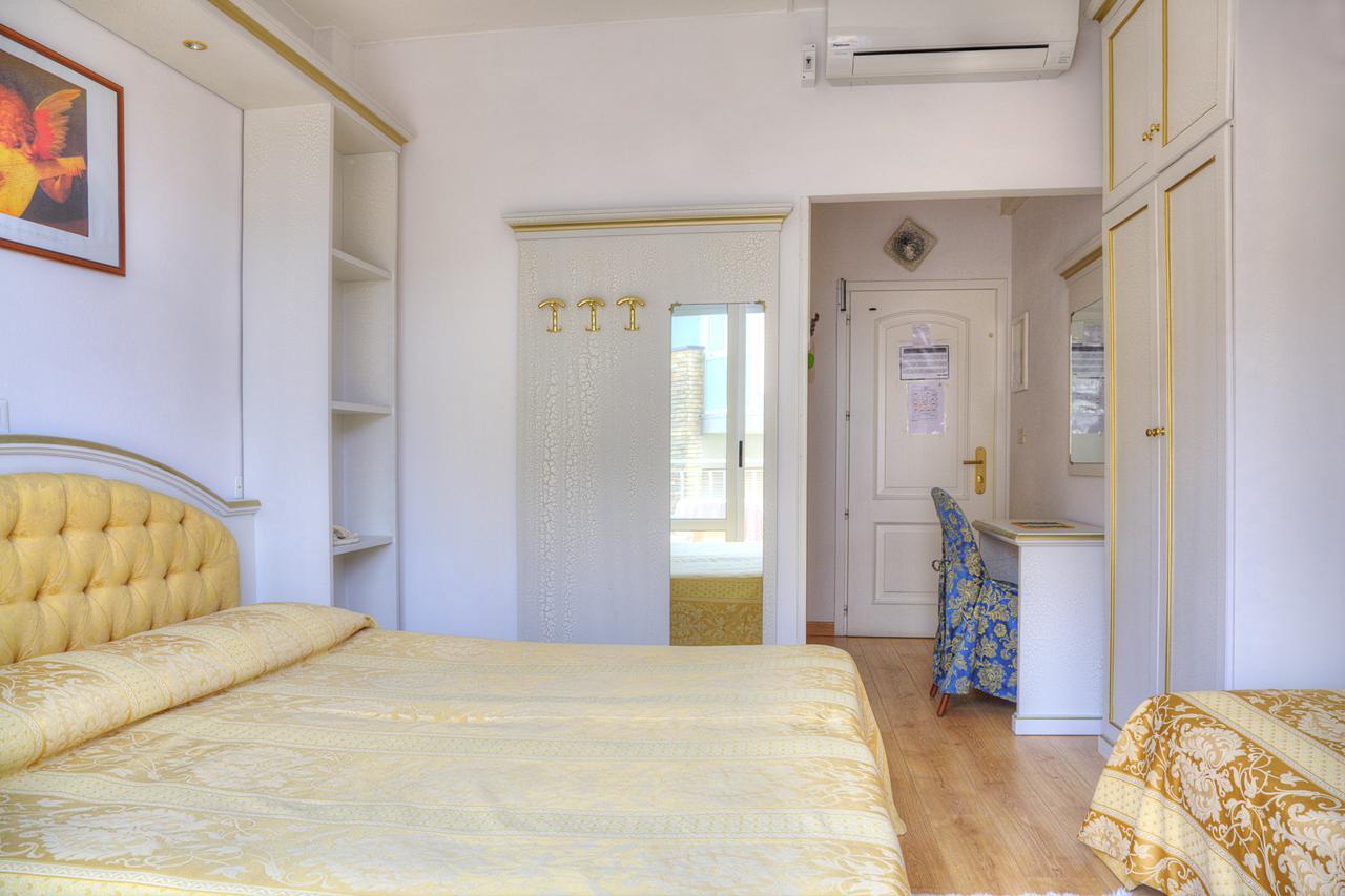 Hotel Panama Lido di Jesolo Kültér fotó